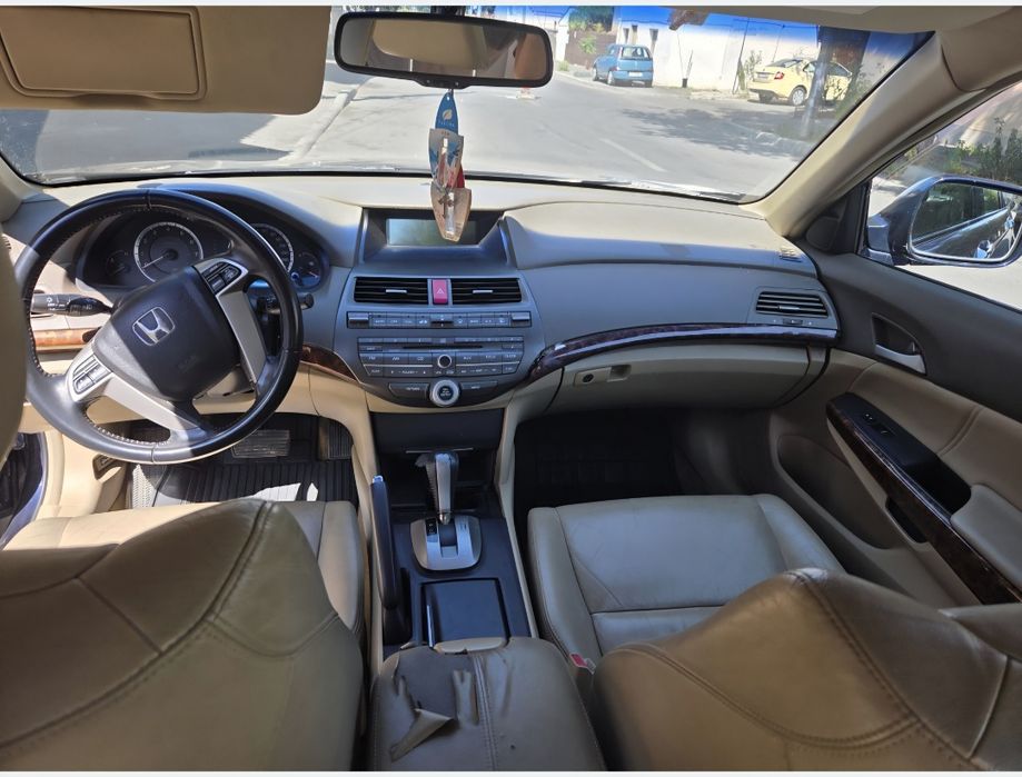 Honda Accord 2.4 i-VTEC Automata, Piele