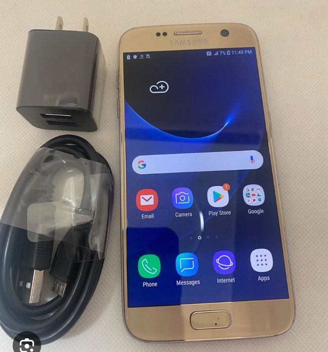 Смартфон Samsung S7