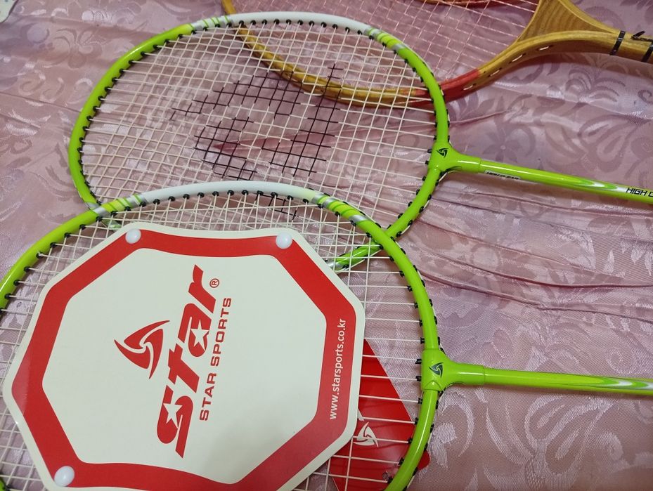 Продам две пары ракеток