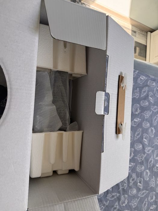 PS5 825GB Disk Version – ТОП състояние, пълен комплект, готова за игра