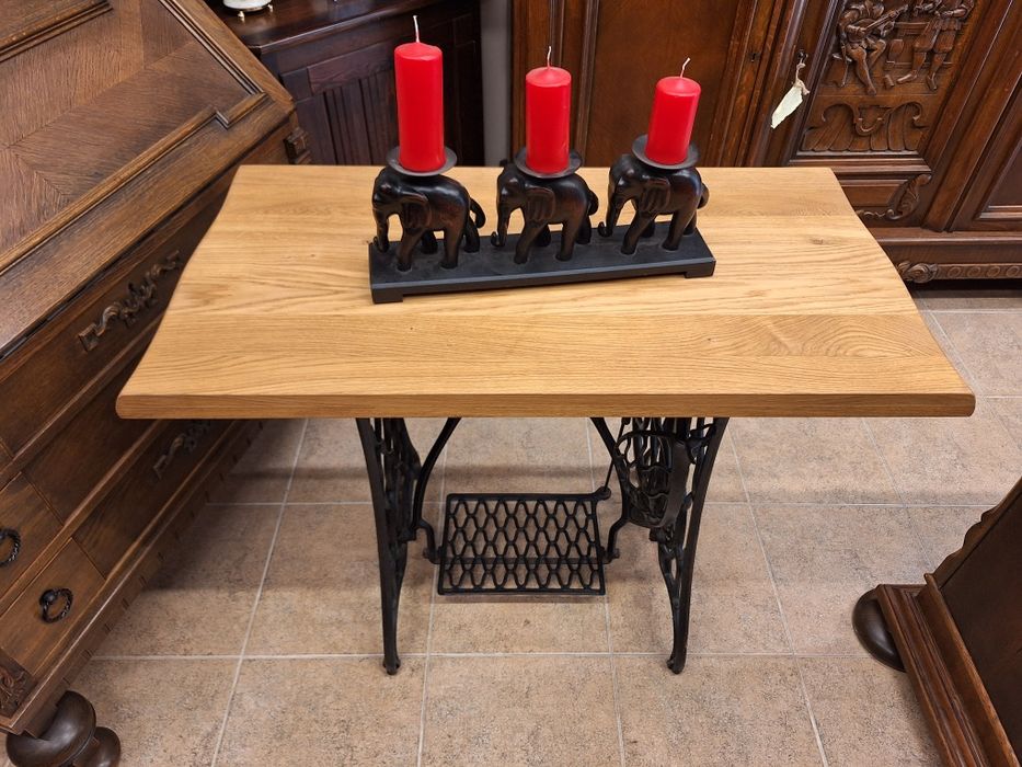 Винтидж маса за трапезария SINGER