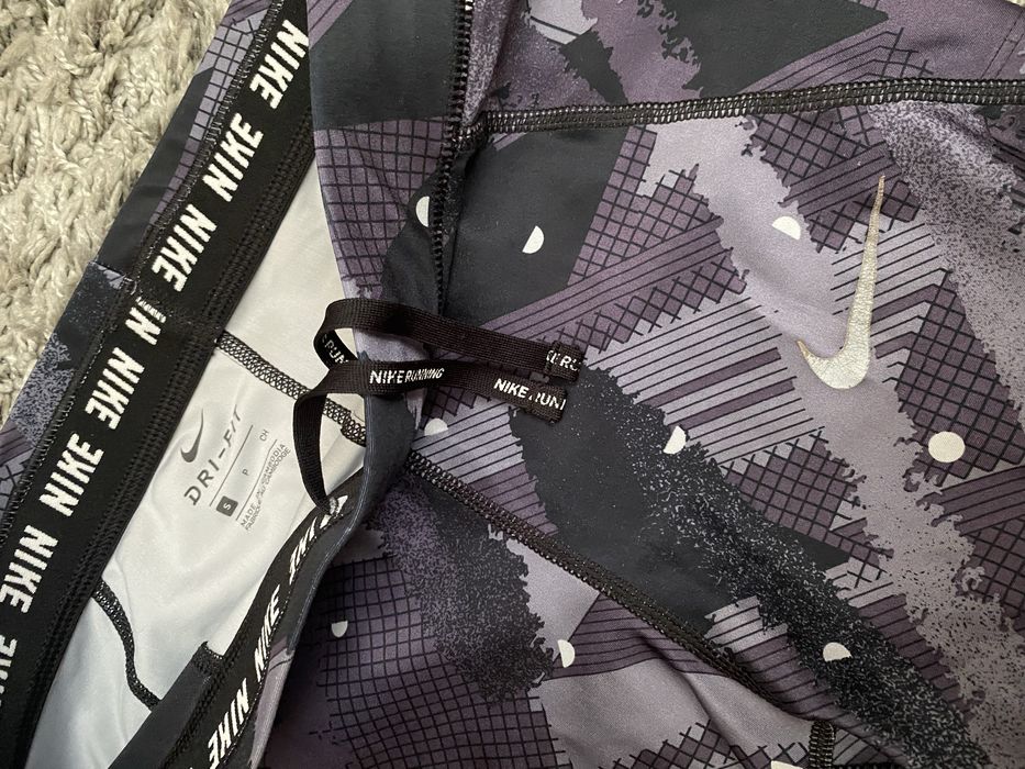 Клинове Adidas Nike