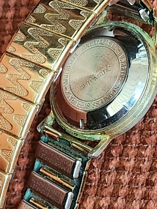 EUFA немски часовник