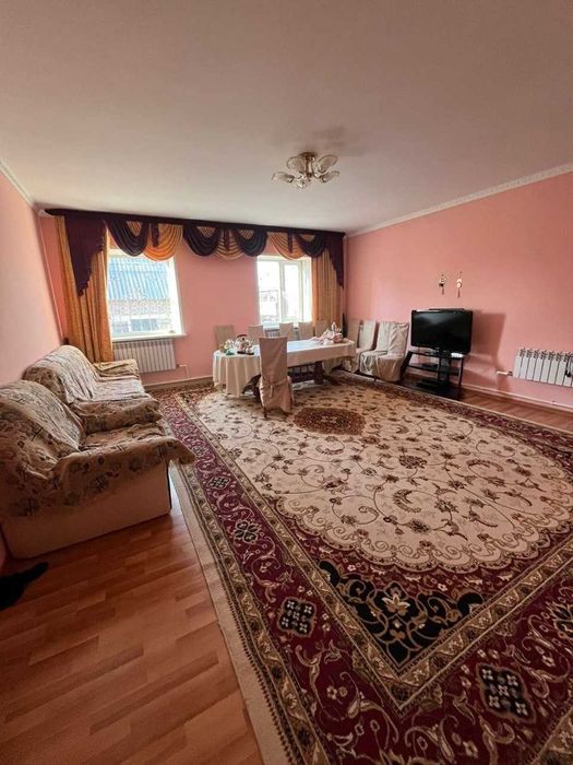 Продается дом 230 кв.м. 6 комнат