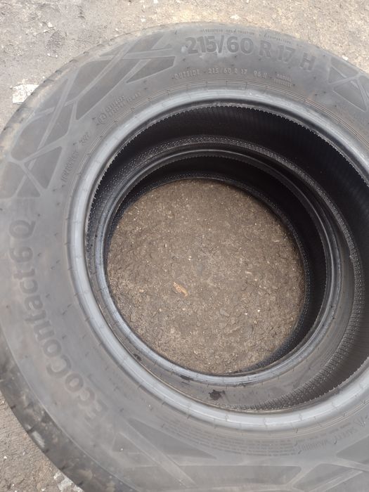 Continental ECQ 4 бр.215/60/17 дот3322