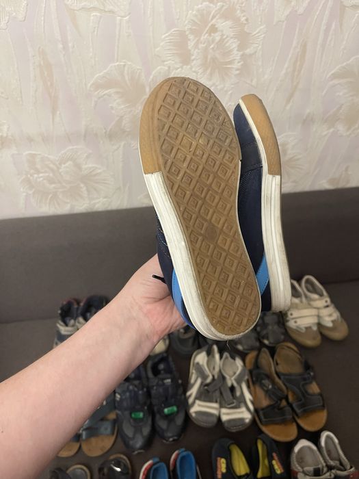 Продам оптом обувь на мальчика размер 27-34