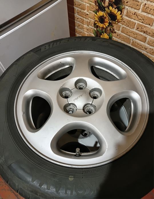 Продам шины летние