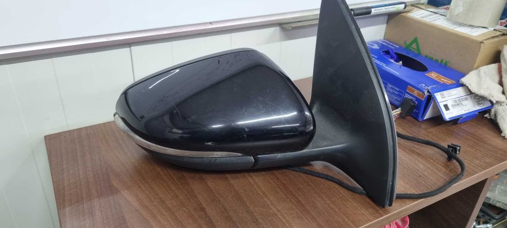 Oglinda dreapta VW Golf 6 Hatchback  de  europa volan stanga