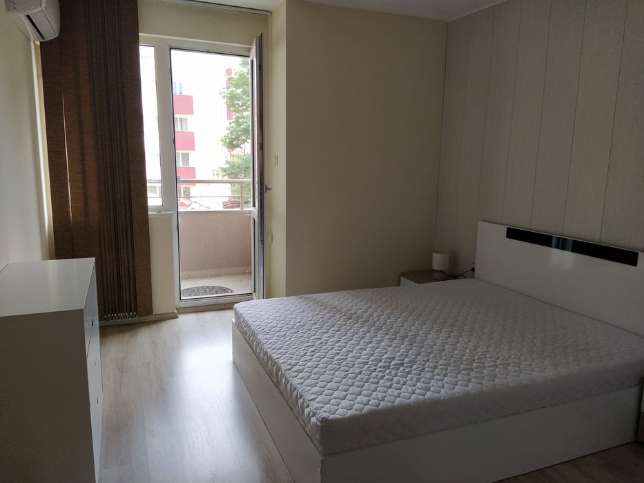 Тристаен Суперцентър