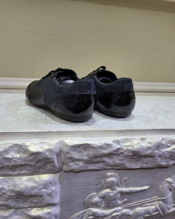 Продам мужскую обувь Louis Vuitton