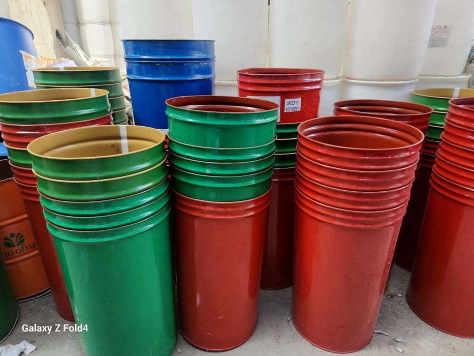 Butoaie cu cerc si capac