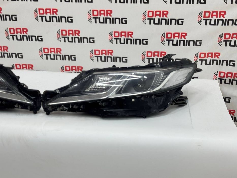 Фары оригинальные Toyota Camry 75