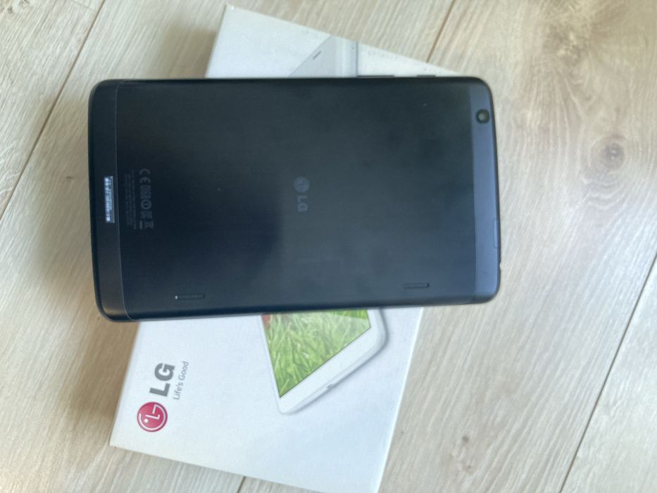 Таблет LG G Pad 8.3