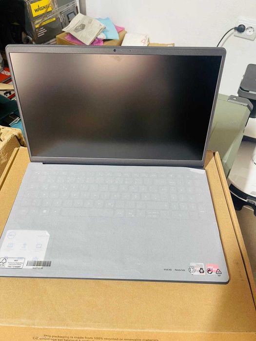 Laptop Dell Inspiron 15 3535, 15,6 inci,  AMD Ryzen 5 7520U, 512Gb SSD