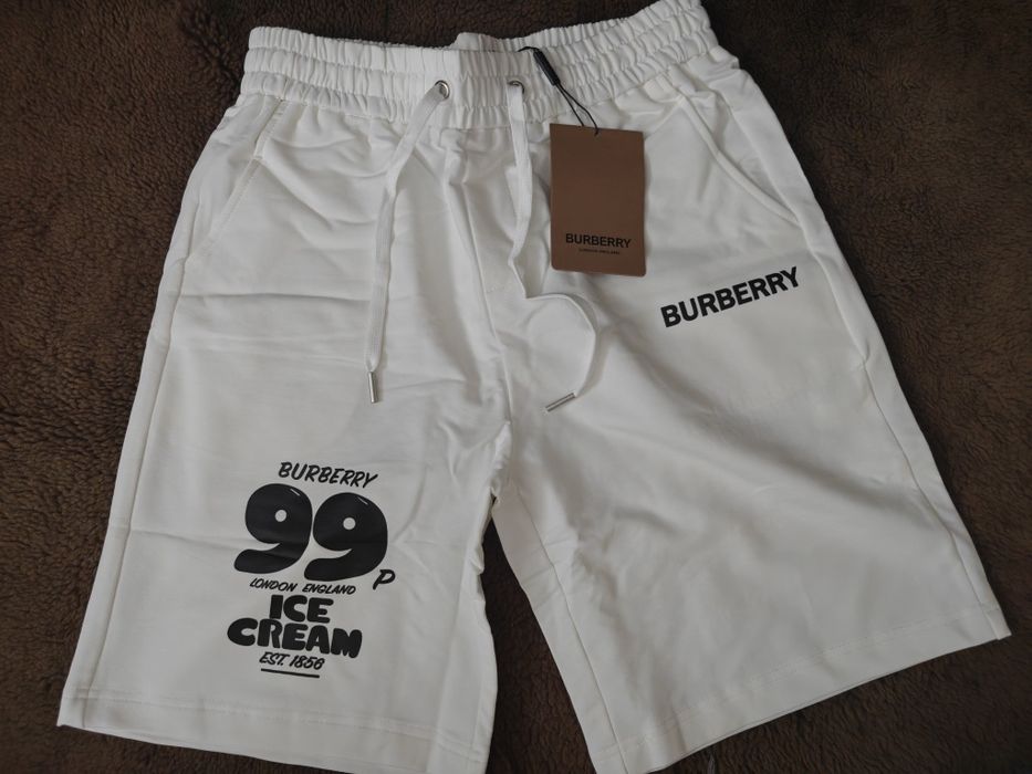Pantaloni scurti Burberry L mici (M) si XL (L)