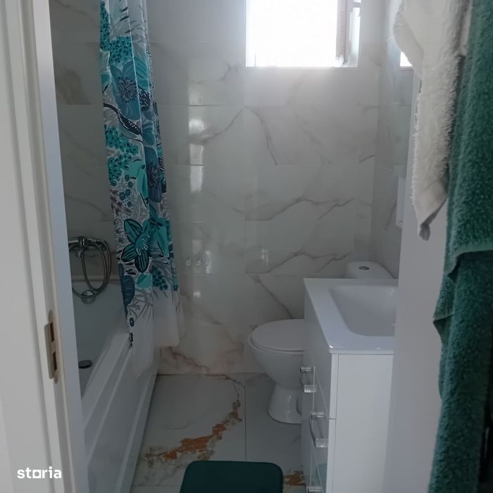Casă cu 3 camere, curte și mansardă utilizabilă