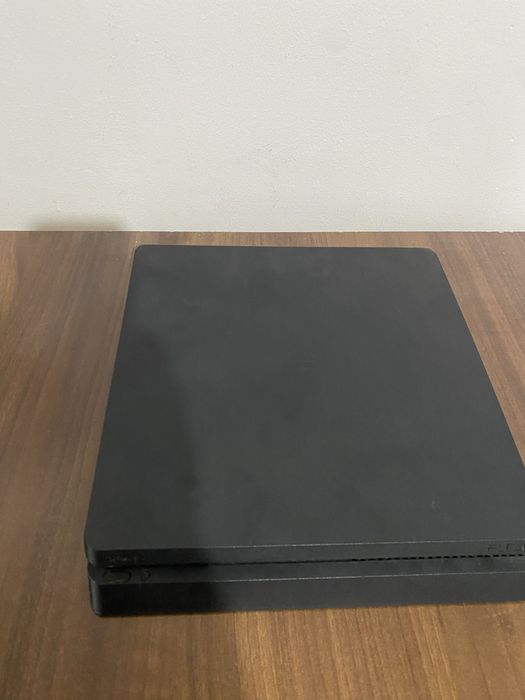 Vand ps4 impecabil