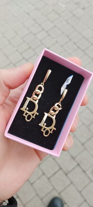 Золотые серьги, производство Италия