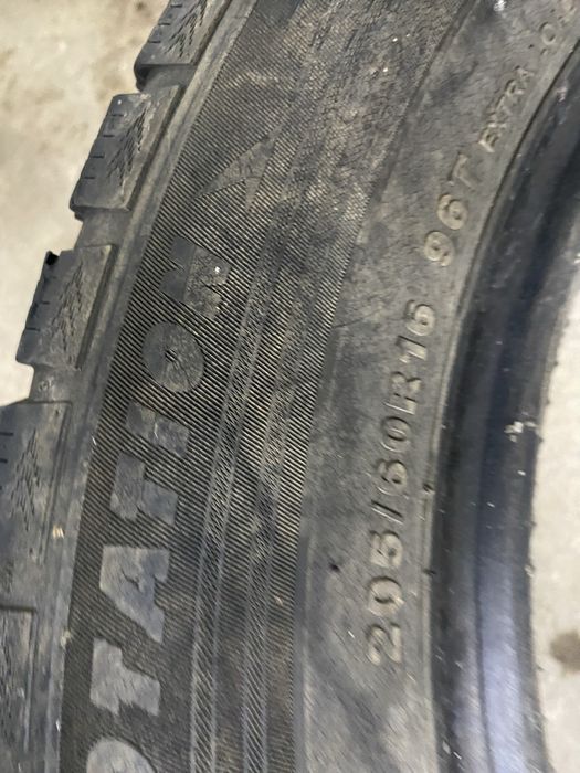 Шины б/у размер 205/60/16