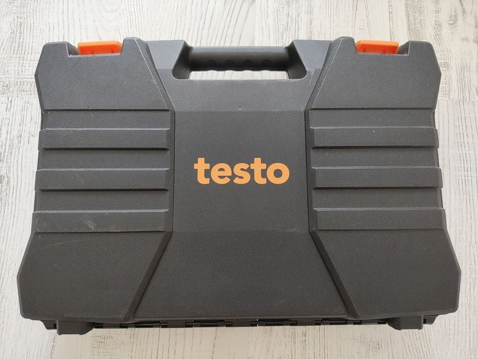 Cameră de termoviziune testo 872s și sondă bluetooth pentru umiditate testo 605i
