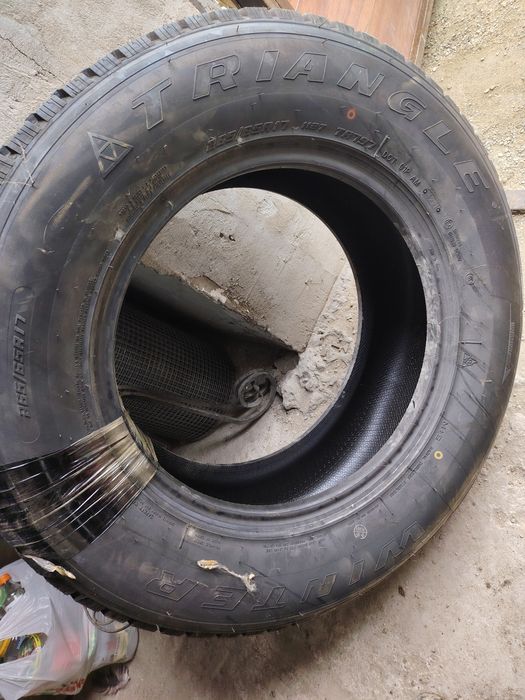 Продам шины зимние