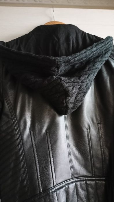 Дамско кожено яке GUESS