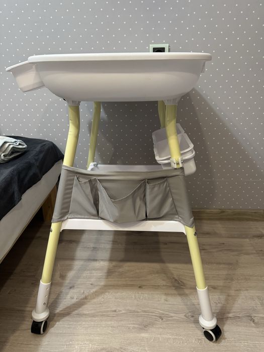 Продам пеленальный стол