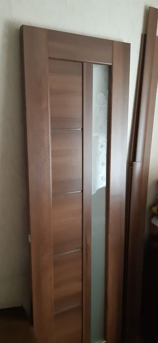 Продам дверь (полотно)