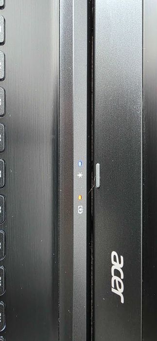 Acer Aspire V5-573G (i5, GT 750M 4GB) - Defect / Pentru piese