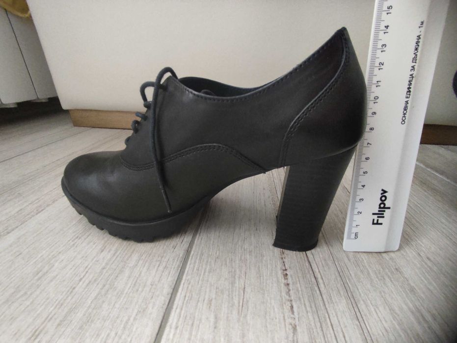 Кожени дамски обувки номер 38