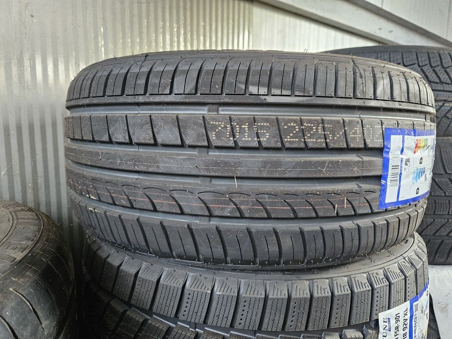 225/40R18 Fortune