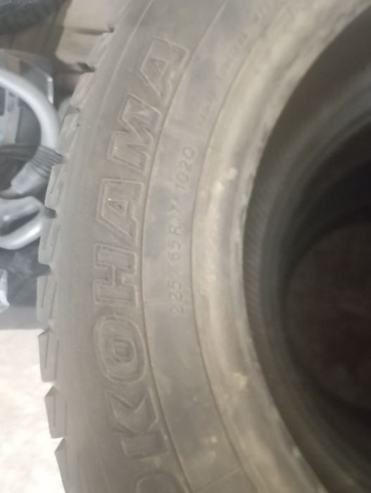 Продам резину 225/65/17