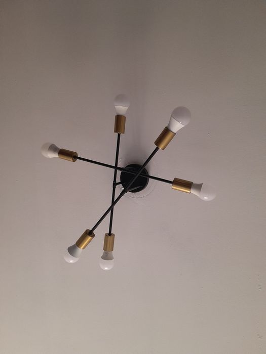 Продам  люстру!!!