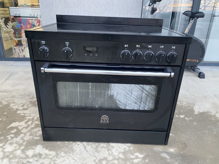 Ретро дизайн Професионална печка с индукционни котлони