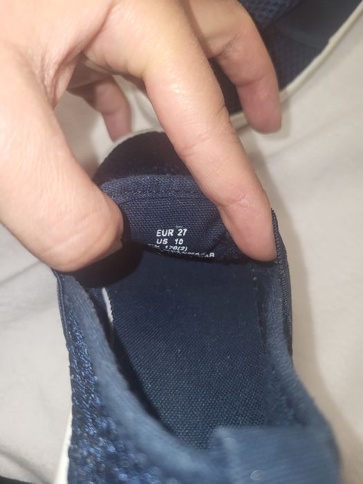 Pantofi sport baieti  H&M - masura 27 -15 lei