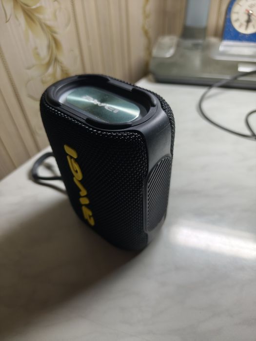 Портативная колонка