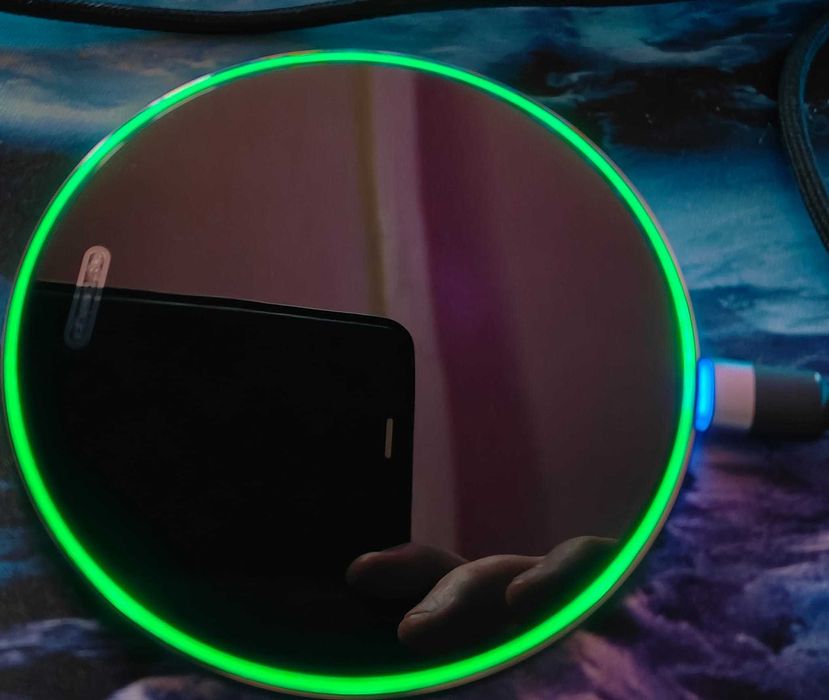 Încărcător RGB Wireless Rapid 15W – Compatibil iPhone & Samsung.