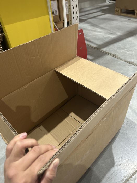 Каробки прочные почти новые