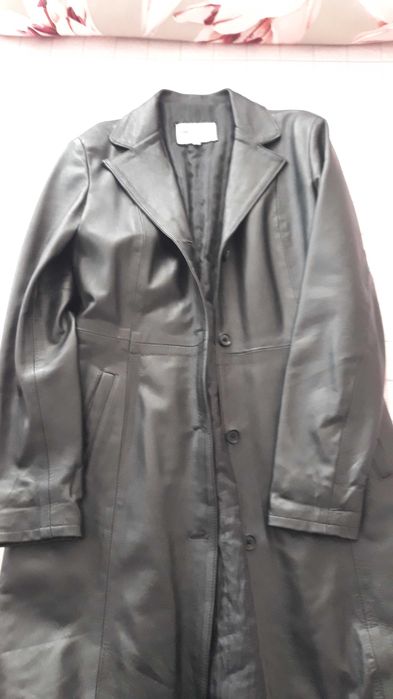 Haina din piele naturala