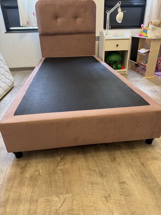 Розово детско легло за момиче