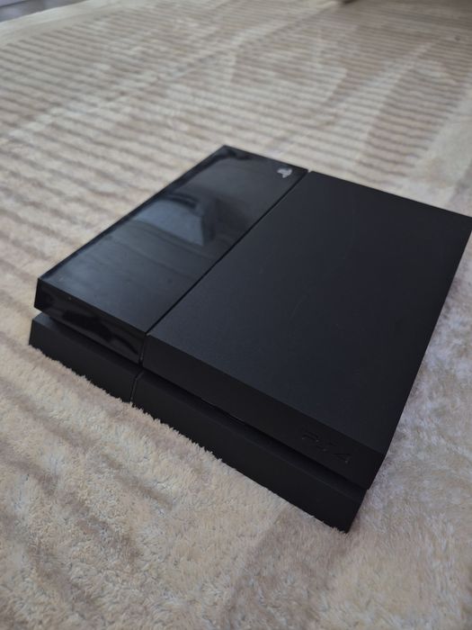 Playstation 4 (Fat)
