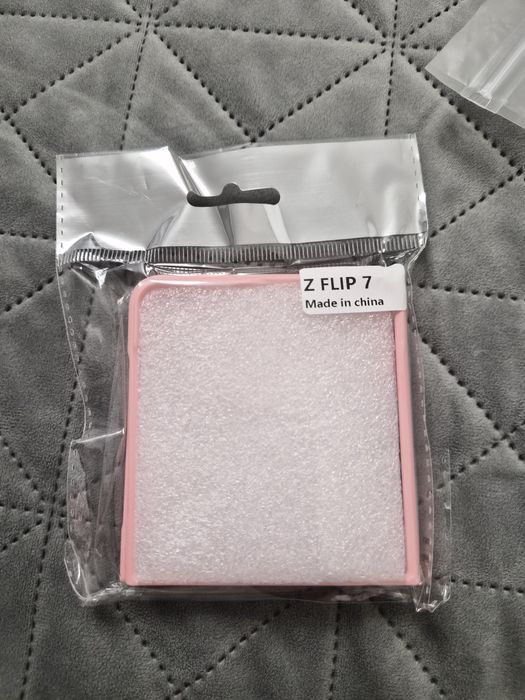 Samsung Z flip 7 кейс