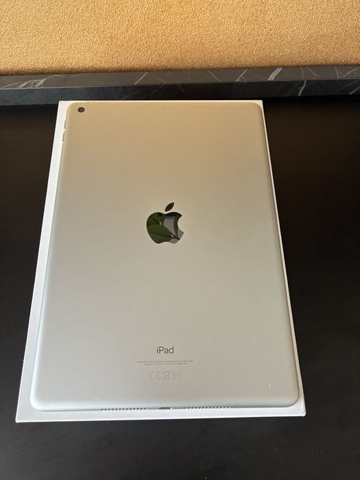 Apple Ipad 9th Gen 2023 10.2", 64GB, Wi-fi, като нов,комплект