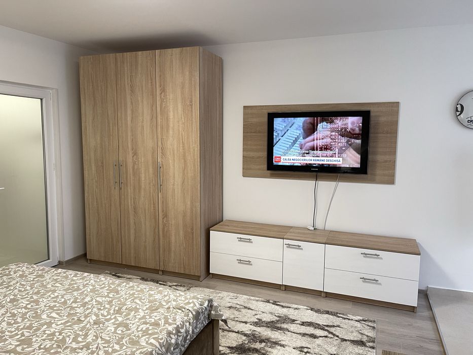 Garsoniera de inchiriat Dristor