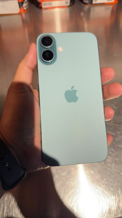 Iphone 16 pluse в отличном состоянии