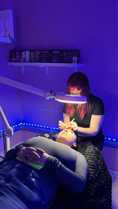 Cosmetica, gene fir cu fir, stilizare sprancene, makeup, laminare