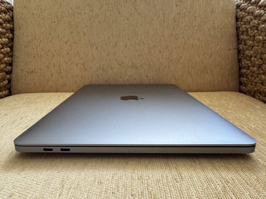 Macbook Pro 13” 2020 i7 16GB 512 SSD - Sibiu