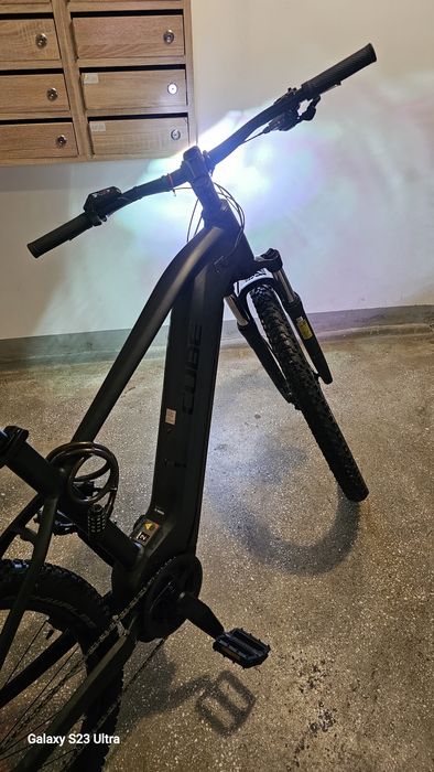 Bicicleta e-bike CUBE Reaction