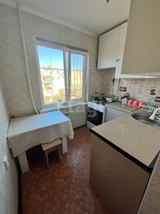 Продам 4ком.квартиру на Тургеньева