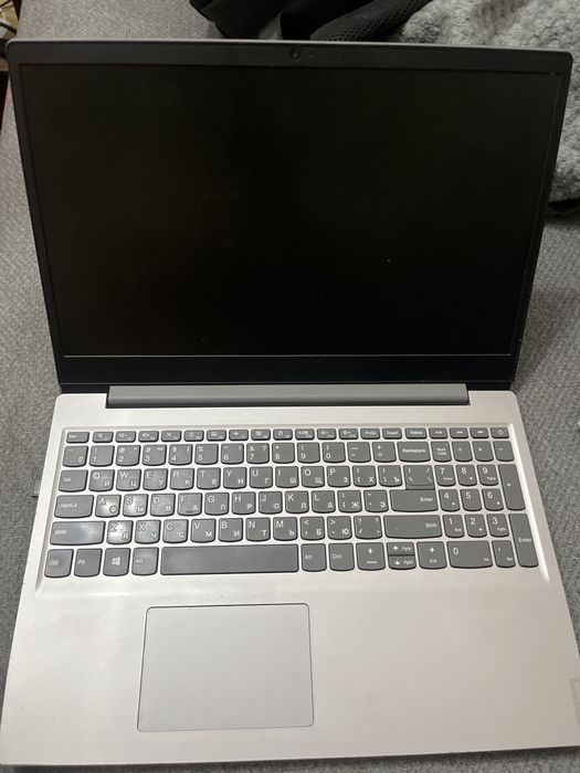 Ноутбук Lenovo.